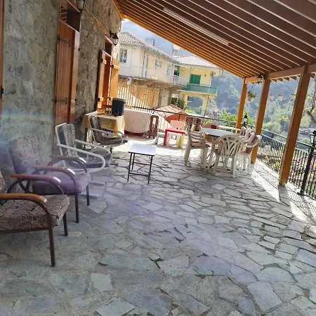 Immaculate 3-bed House In Kalopanayiotis Σπίτι διακοπών Καλοπαναγιώτης